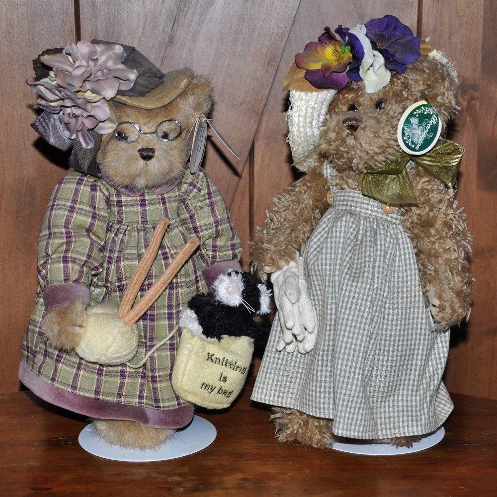 Vintage Bearington Collection Dressed Bears "Knitter & Pearl" & "Judy Gardening"